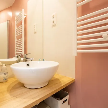 Rose Tremiere Proche * Les Sables-d'Olonne