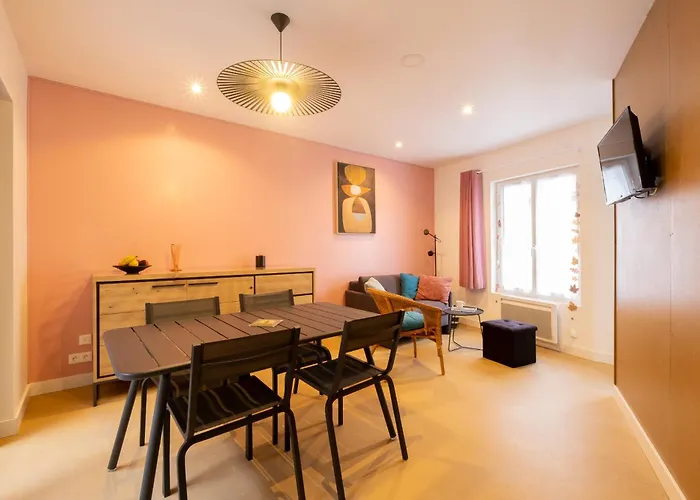 Rose Tremiere Proche 莱萨布勒-多洛讷